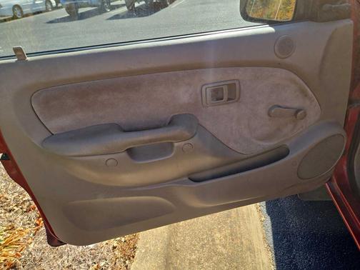 2002 Toyota Tacoma Base