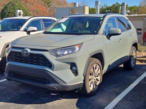 2021 Toyota RAV4 XLE Premium