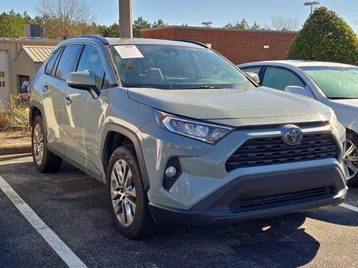 2021 Toyota RAV4 XLE Premium