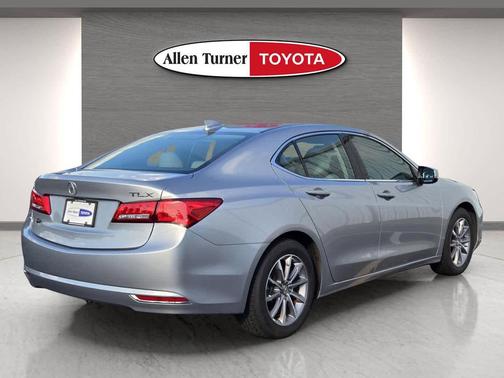Lunar Silver Metallic 2018 Acura TLX Base