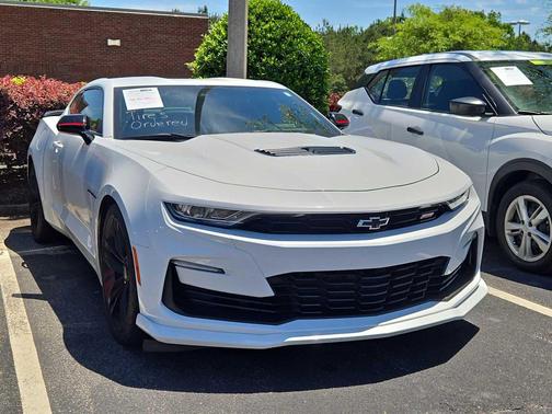 Summit White 2021 Chevrolet Camaro 2SS