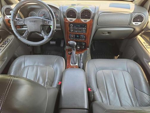 Carbon Metallic 2004 GMC Envoy SLT