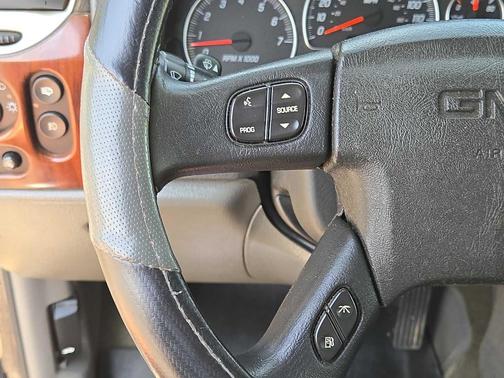 Carbon Metallic 2004 GMC Envoy SLT