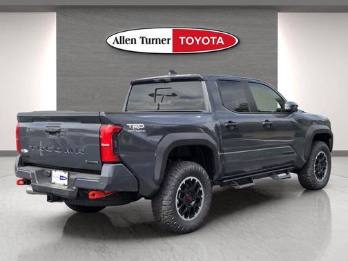 2026 Toyota Tacoma Hybrid TRD Off Road