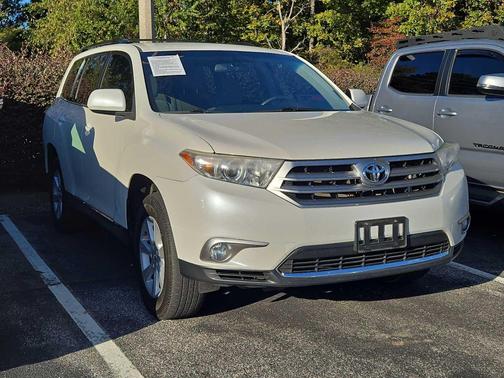 2013 Toyota Highlander SE