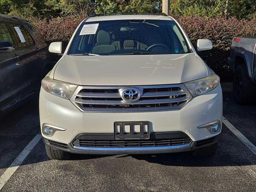2013 Toyota Highlander SE