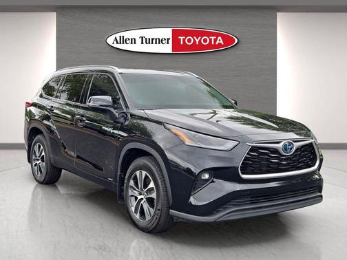 2021 Toyota Highlander Hybrid XLE