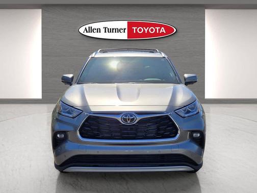 Heavy Metal 2026 Toyota Highlander Hybrid Platinum