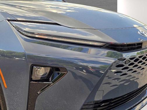 Storm Cloud 2025 Toyota Crown Signia Limited
