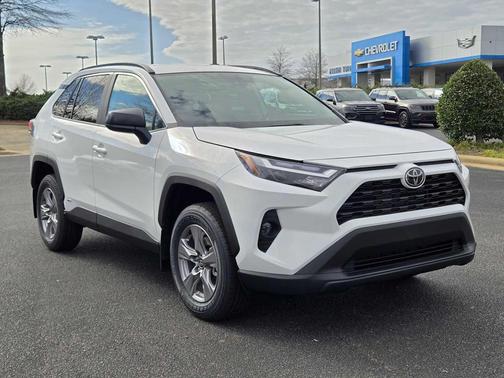 2025 Toyota RAV4 Hybrid LE