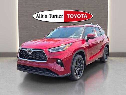 Ruby Flare Pearl 2026 Toyota Highlander Limited