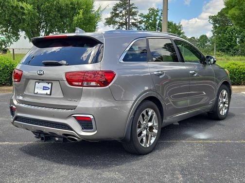 Titanium Silver 2019 Kia Sorento SX