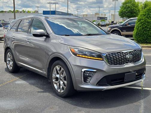 Titanium Silver 2019 Kia Sorento SX