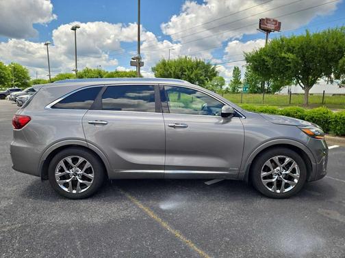 Titanium Silver 2019 Kia Sorento SX