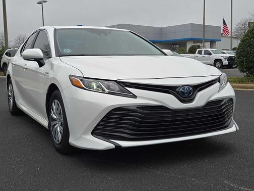 2020 Toyota Camry LE
