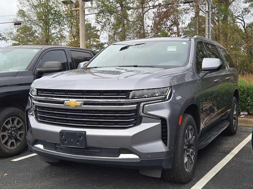 2022 Chevrolet Suburban LT