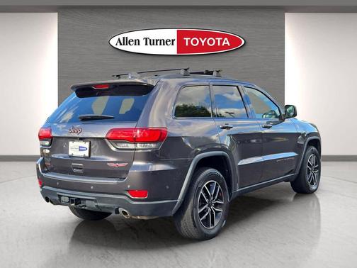 2021 Jeep Grand Cherokee Trailhawk