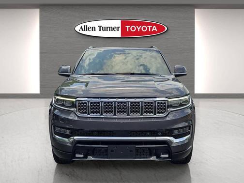 Baltic Gray Metallic Clearcoat 2022 Jeep Grand Wagoneer Series III 4x4