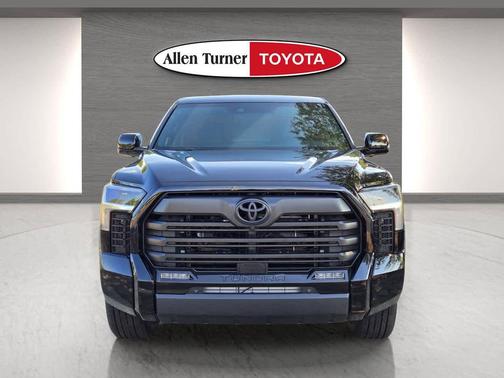 2026 Toyota Tundra Hybrid Platinum
