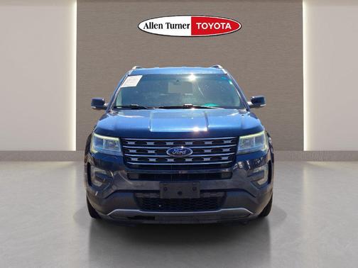 White Platinum Metallic Tri-Coat 2016 Ford Explorer XLT