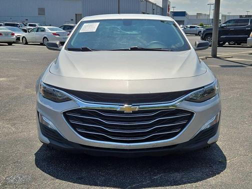 Silver Ice Metallic 2020 Chevrolet Malibu 1LS