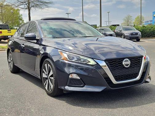 2022 Nissan Altima 2.5 SV