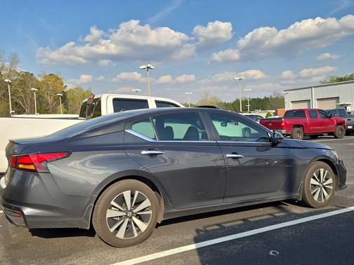 Storm Blue Metallic 2022 Nissan Altima 2.5 SV