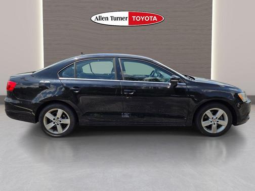Black Uni 2014 Volkswagen Jetta TDI
