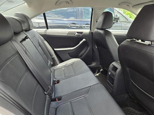 Black Uni 2014 Volkswagen Jetta TDI