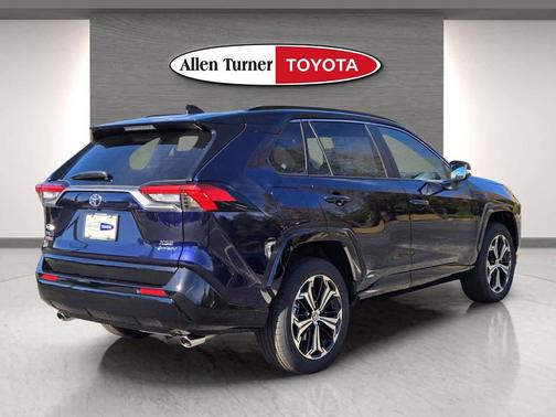 2025 Toyota RAV4 Hybrid SE