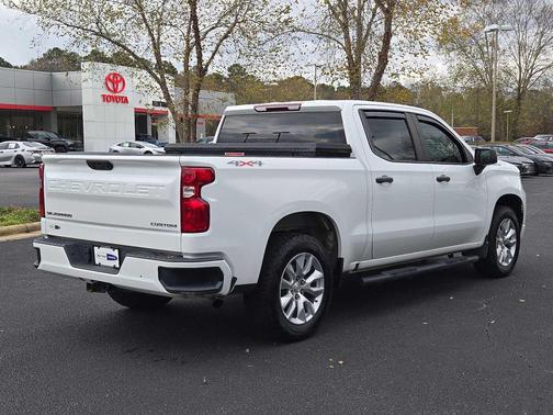 2022 Chevrolet Silverado 1500 Custom