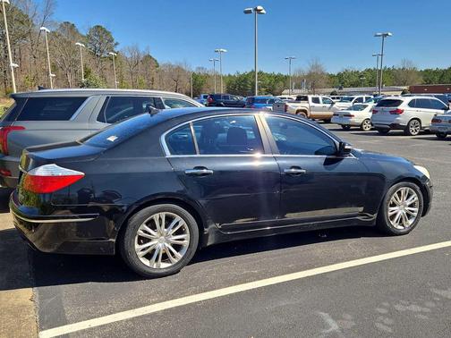2011 Hyundai Genesis 3.8