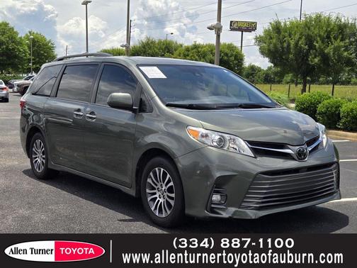 Jade Metallic 2018 Toyota Sienna XLE