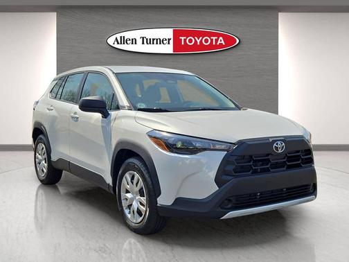 Wind Chill Pearl 2026 Toyota Corolla Cross L