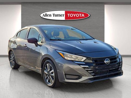 Gun Metallic 2025 Nissan Versa 1.6 S