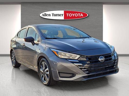 Gun Metallic 2025 Nissan Versa 1.6 S