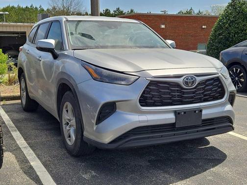 Celestial Silver Metallic 2023 Toyota Highlander L