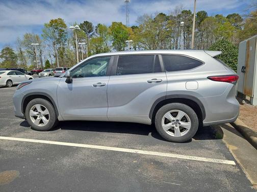 Celestial Silver Metallic 2023 Toyota Highlander L