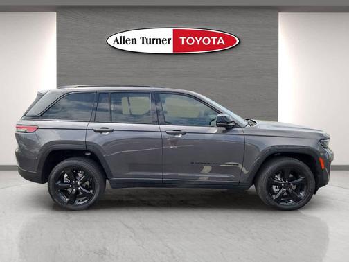 2024 Jeep Grand Cherokee Altitude