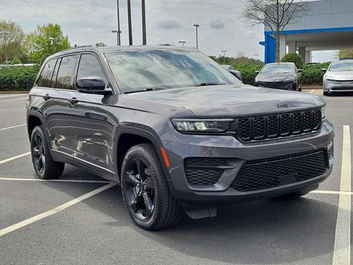 2024 Jeep Grand Cherokee Altitude