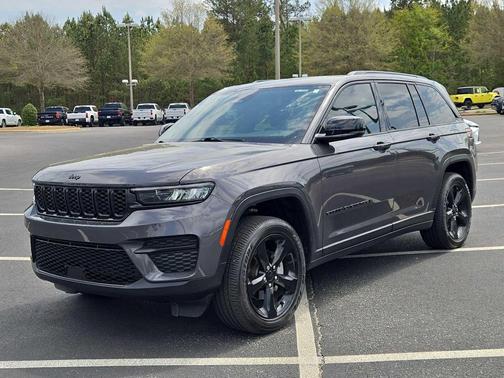 2024 Jeep Grand Cherokee Altitude