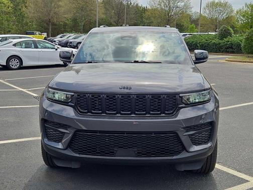 2024 Jeep Grand Cherokee Altitude