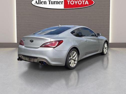 Platinum Metallic 2013 Hyundai Genesis Coupe 2.0T