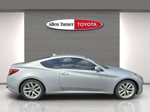 Platinum Metallic 2013 Hyundai Genesis Coupe 2.0T