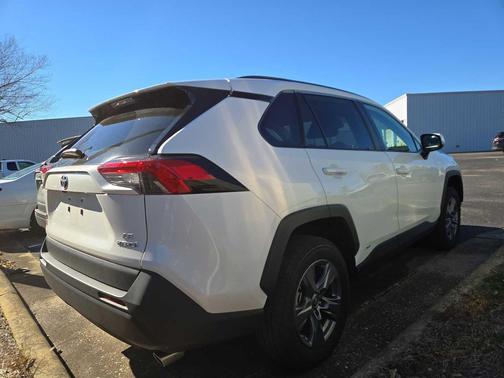 2024 Toyota RAV4 Hybrid LE
