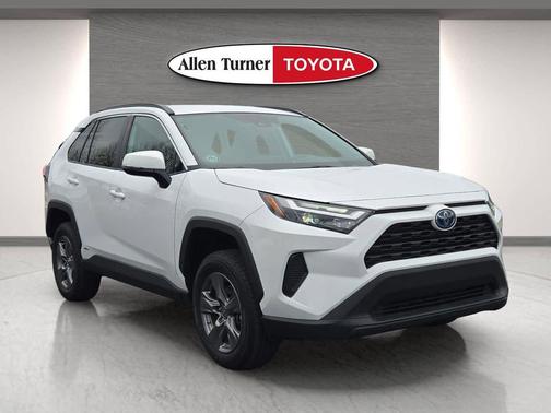 2024 Toyota RAV4 Hybrid LE
