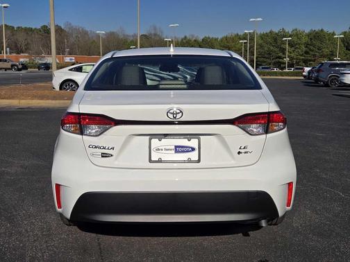 2026 Toyota Corolla Hybrid LE