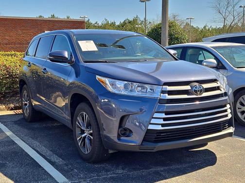2017 Toyota Highlander LE I4