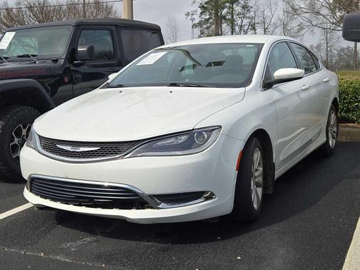 2017 Chrysler 200 Limited