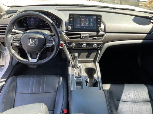 Platinum White 2018 Honda Accord EX-L